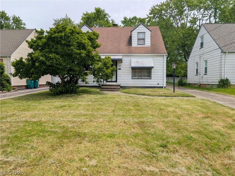 5219 Henry Street , Maple Heights, OH 44137 Photo 3