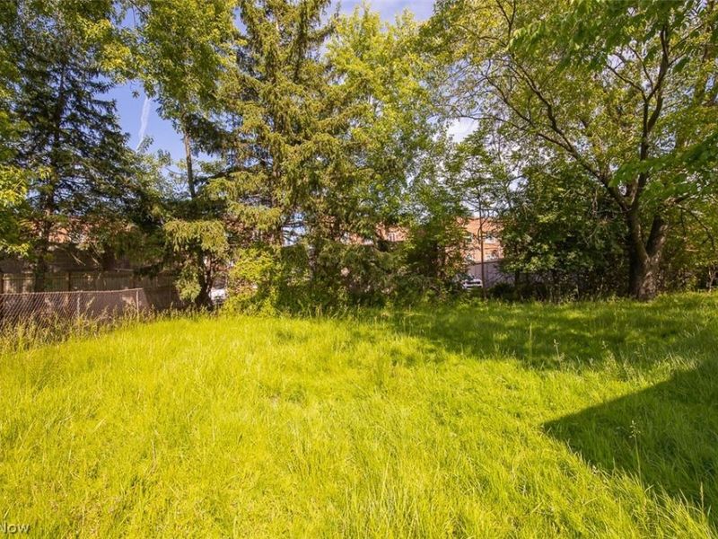 5219 Henry Street , Maple Heights, OH 44137 Photo 33