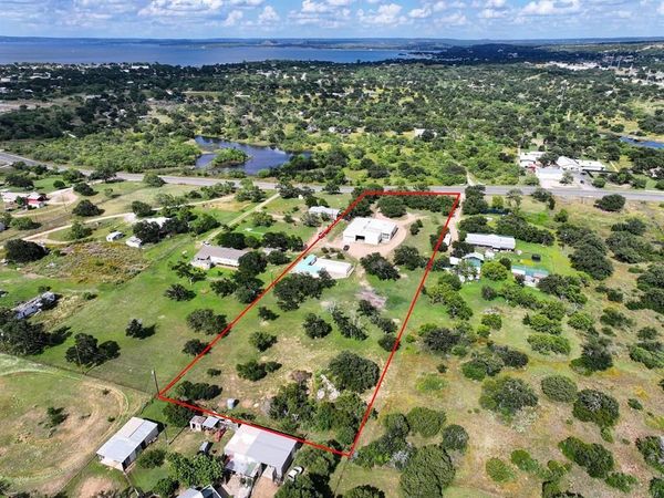 3963 W Ranch Road 1431, Kingsland, TX 78639