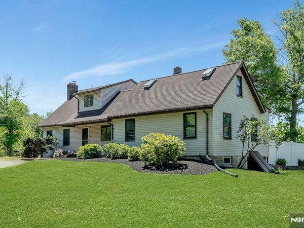 104 Steinmetz Road, HILLSBOROUGH, NJ 08844