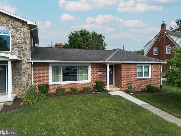 111 N RACE STREET , MIDDLETOWN, PA 17057