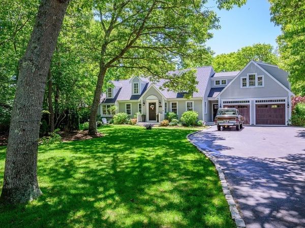 19 Coveview Dr, Yarmouth, MA 02664