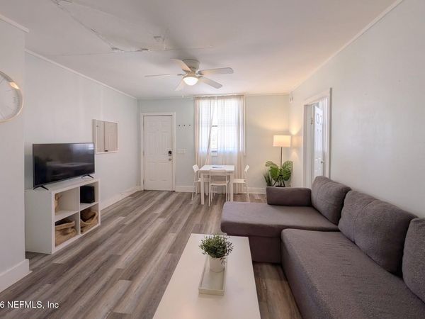 222 4TH Avenue S, Jacksonville Beach, FL 32250