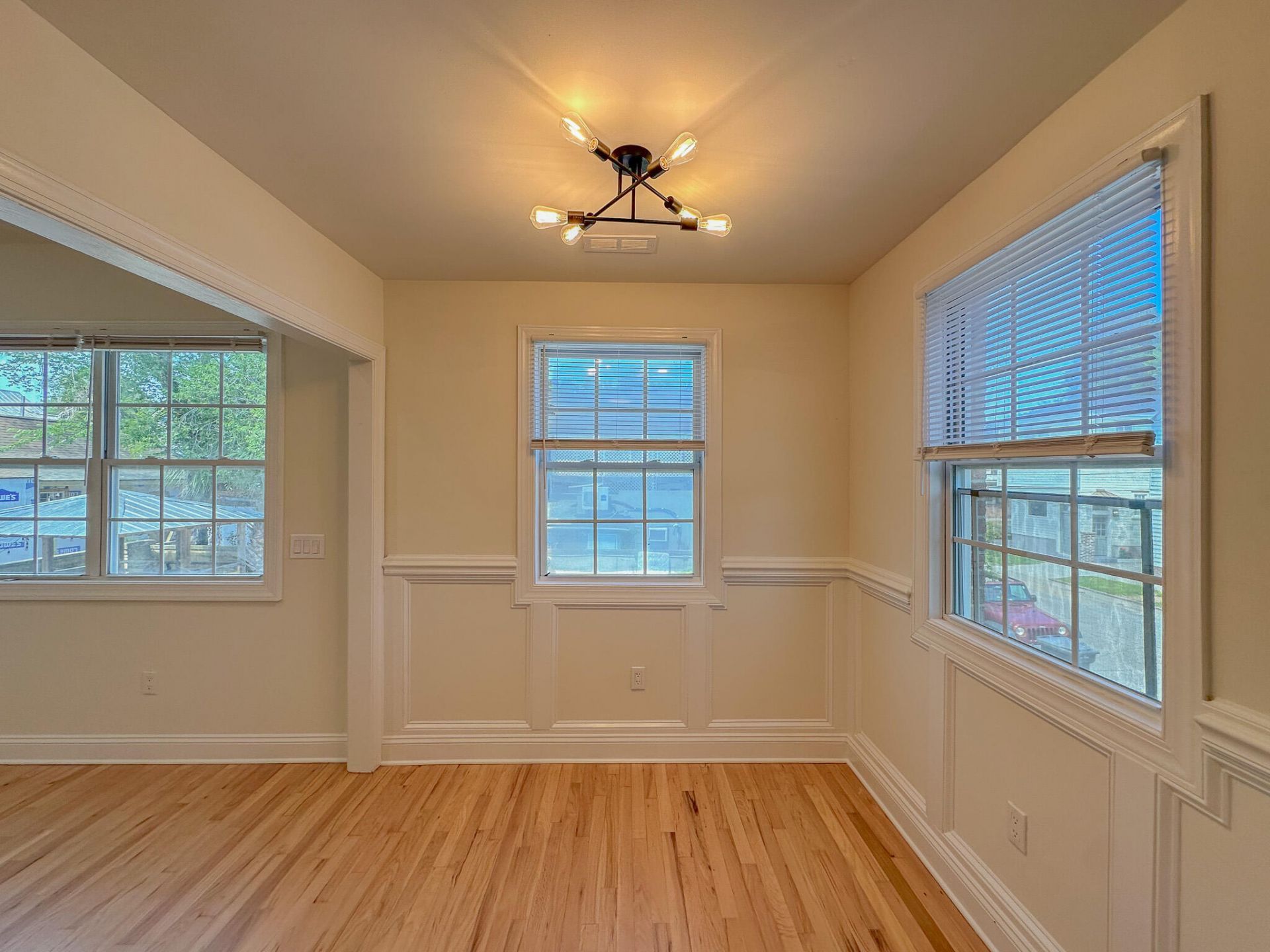 180 Line Street Photo 9