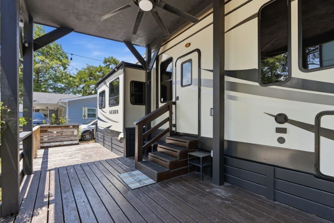 6001 S Kings Hwy.  Photo 16