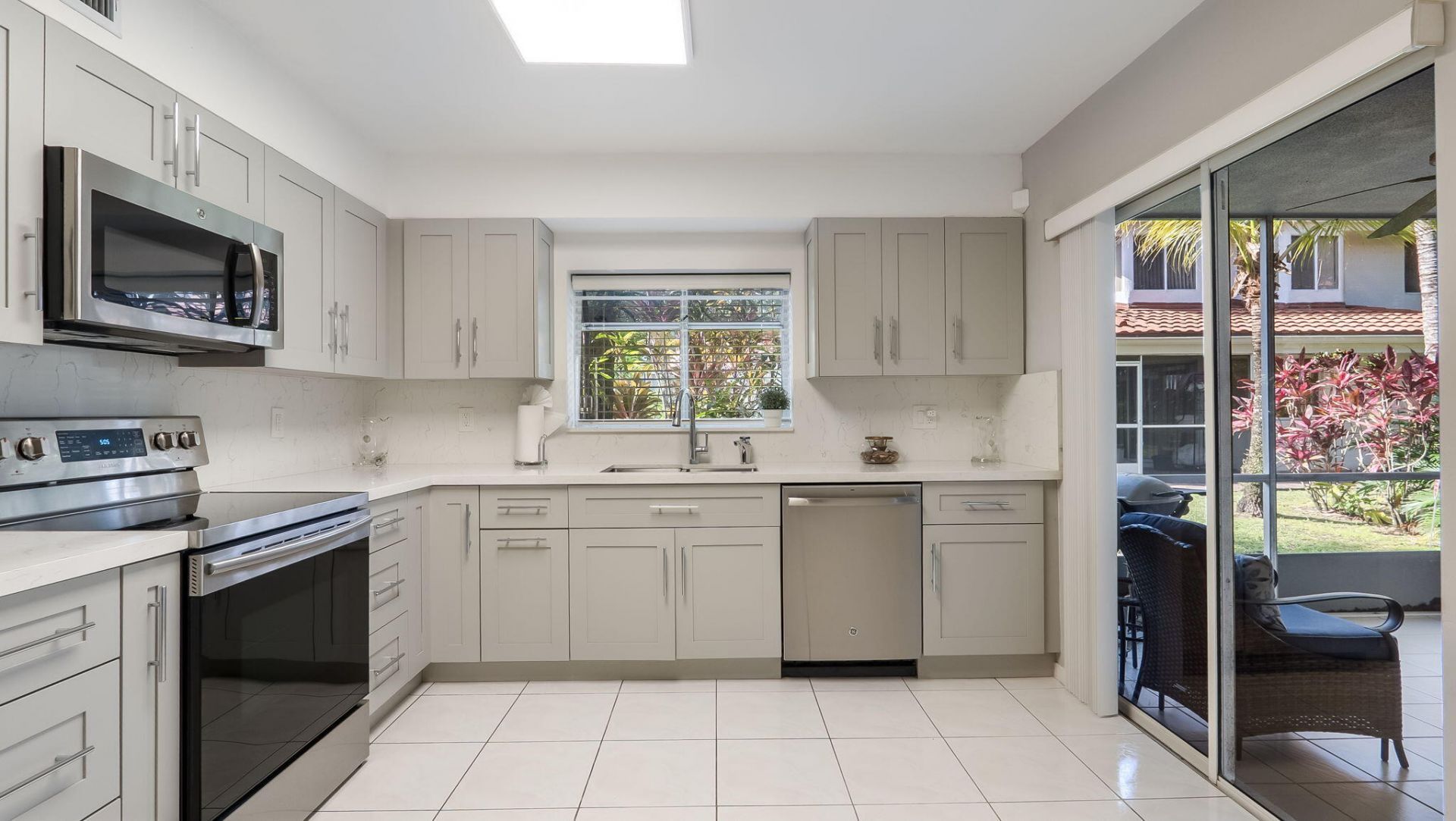 9265 NW 9th Court, Plantation, FL 33324 Photo