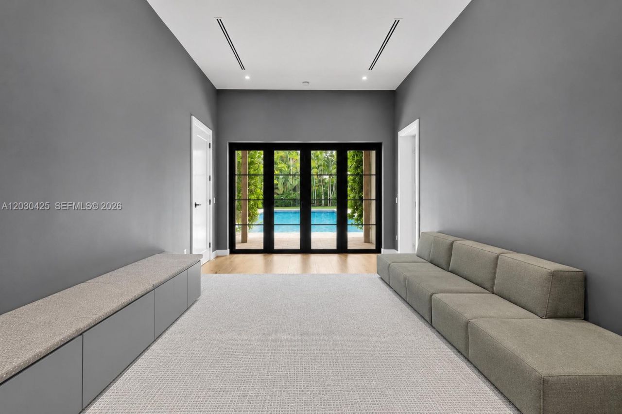 545 San Antonio Ave, Coral Gables, FL 33146 Photo