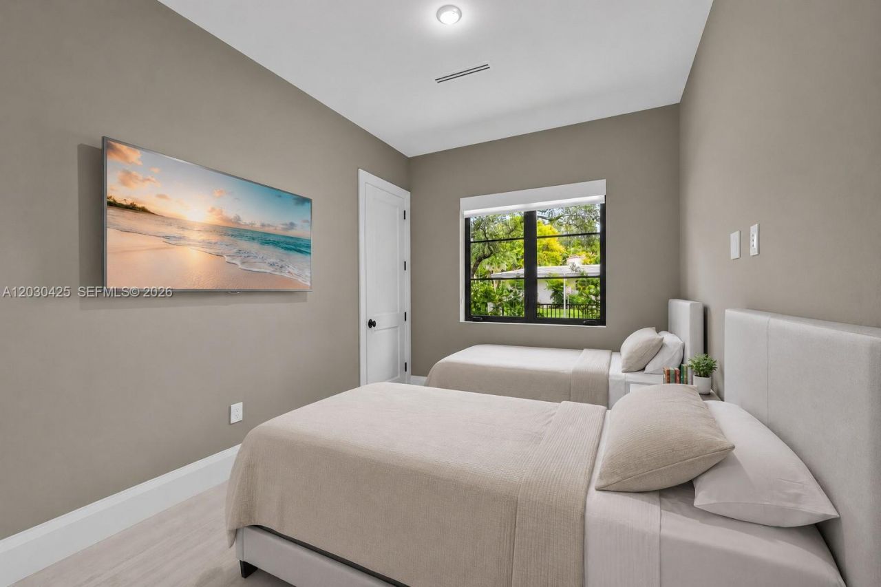 545 San Antonio Ave, Coral Gables, FL 33146 Photo