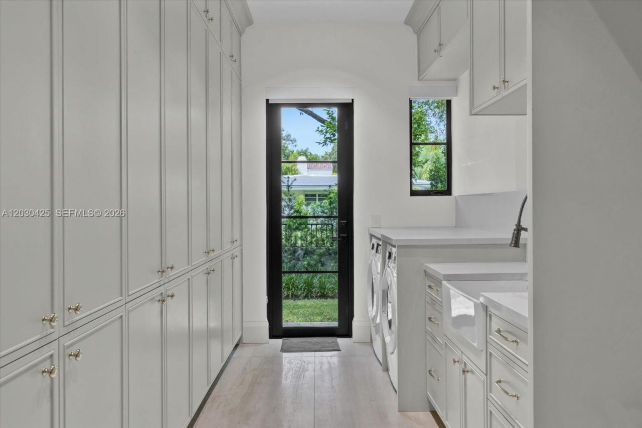 545 San Antonio Ave, Coral Gables, FL 33146 Photo