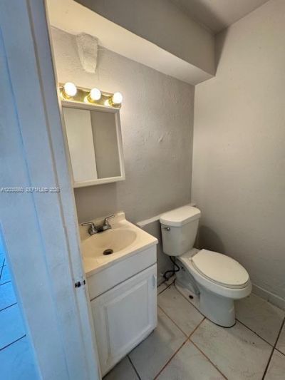 927 NW 7th Ct, Unit 2, Miami, FL 33136 Photo