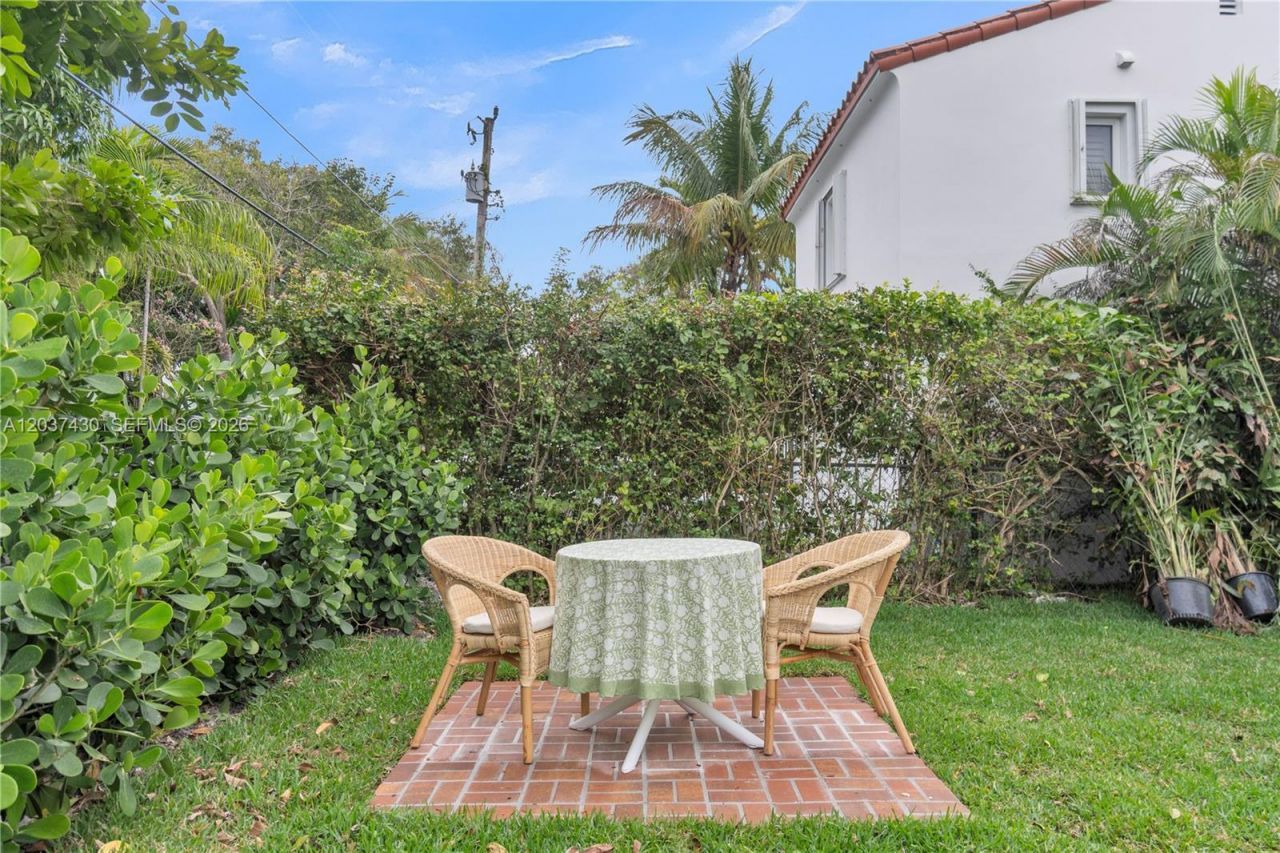 69 NW 94th St, Miami Shores, FL 33150 Photo