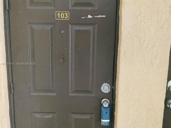 17415 NW 75th Pl , Unit 103, Hialeah, FL 33015