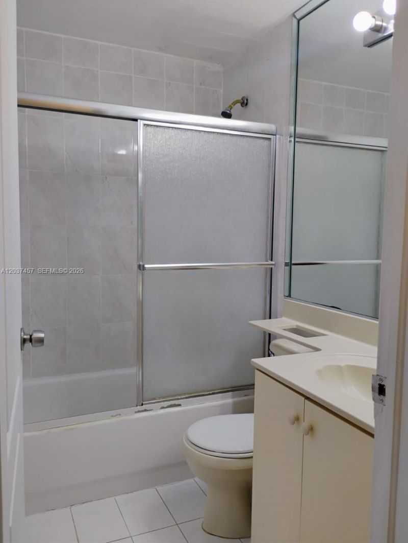 17415 NW 75th Pl , Unit 103, Hialeah, FL 33015 Photo