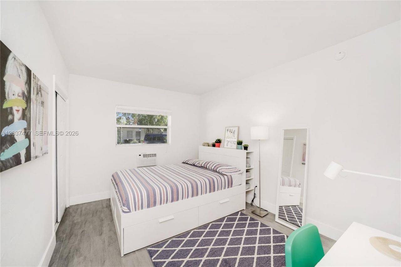 770 NE 123rd St , Unit 24, North Miami, FL 33161 Photo