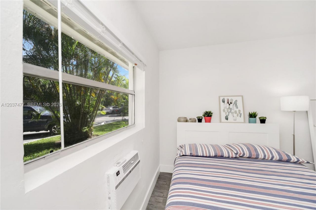 770 NE 123rd St , Unit 24, North Miami, FL 33161 Photo