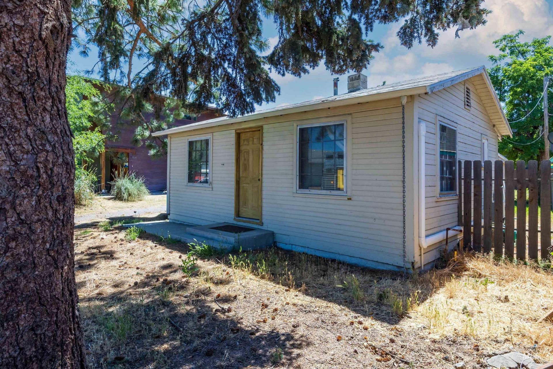 209 E 33rd St, Garden City, ID 83714 Main Photo