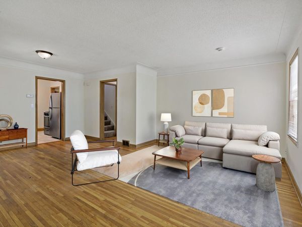 2549 35th Avenue S, Minneapolis, MN 55406