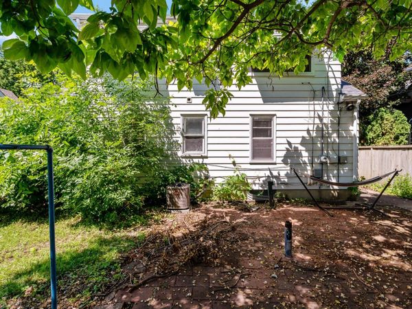 2549 35th Avenue S, Minneapolis, MN 55406
