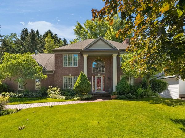 4500 Creek View Drive, Hudsonville, MI 49426