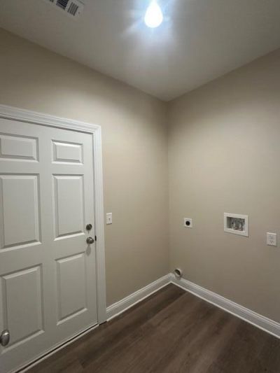 6032 Creek Road Photo 17