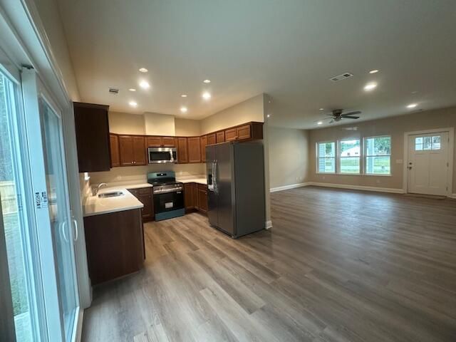 6032 Creek Road Photo 5