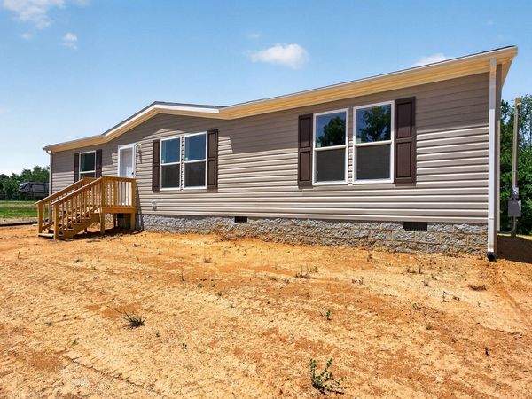 451 Salem Rd , McMinnville, TN 37110