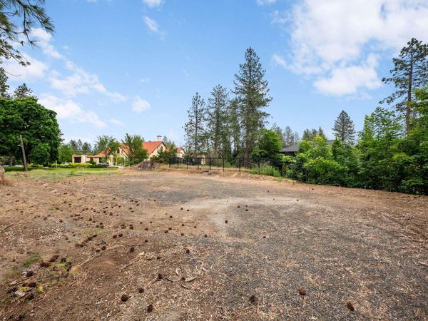 2463 S Garfield Rd, Spokane, WA 99203