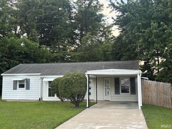 4 Maple Court, Unit 1, Washington, IN 47501