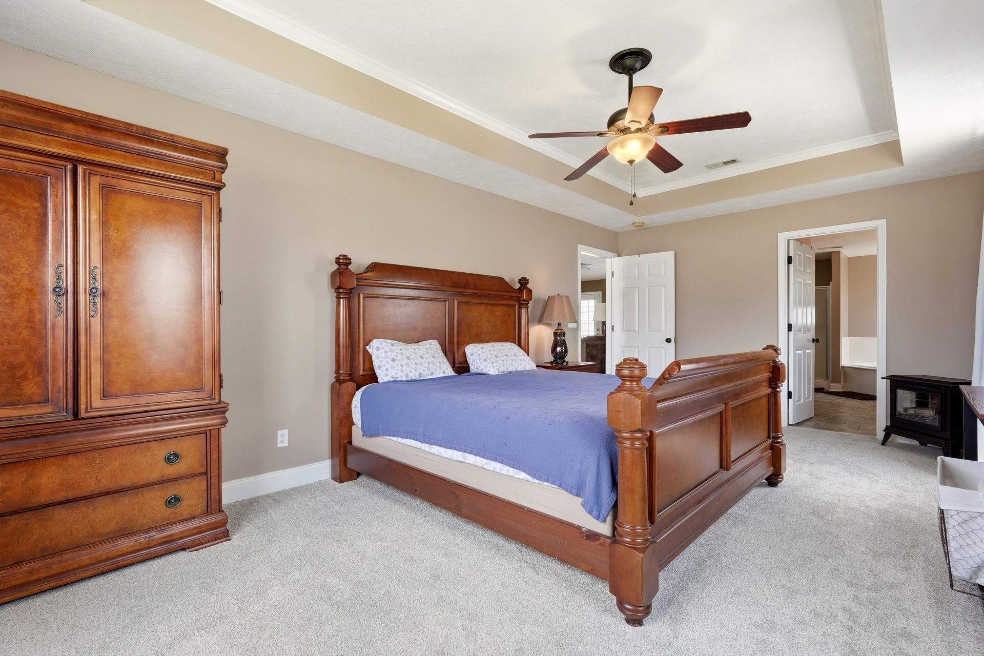 825 Golden Eagle Dr. Photo 13