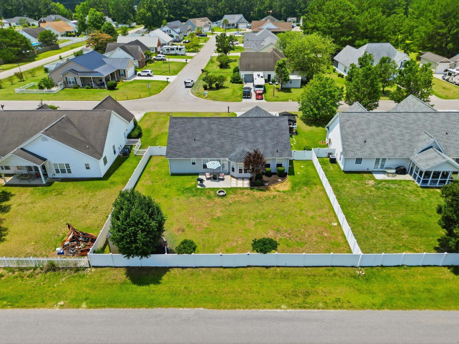 825 Golden Eagle Dr. Photo 29