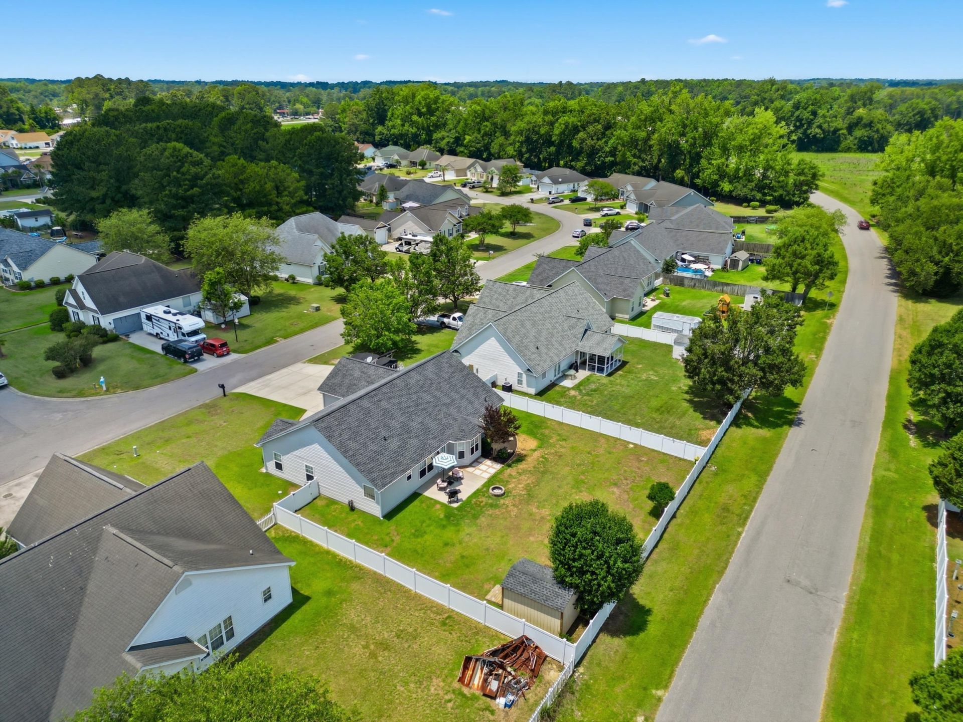 825 Golden Eagle Dr. Photo 33