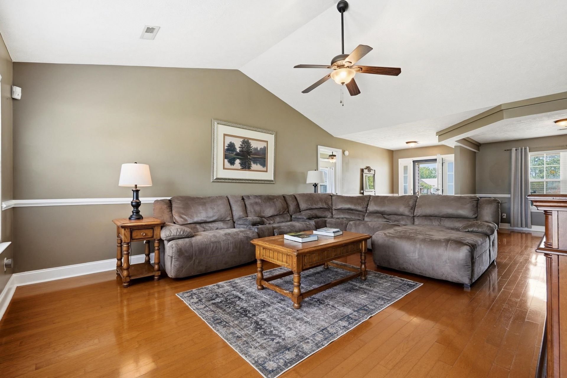 825 Golden Eagle Dr. Photo 5