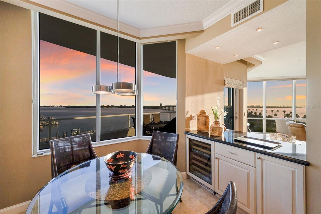 136 Golden Gate Point, Unit 602, Sarasota, FL 34236 Photo