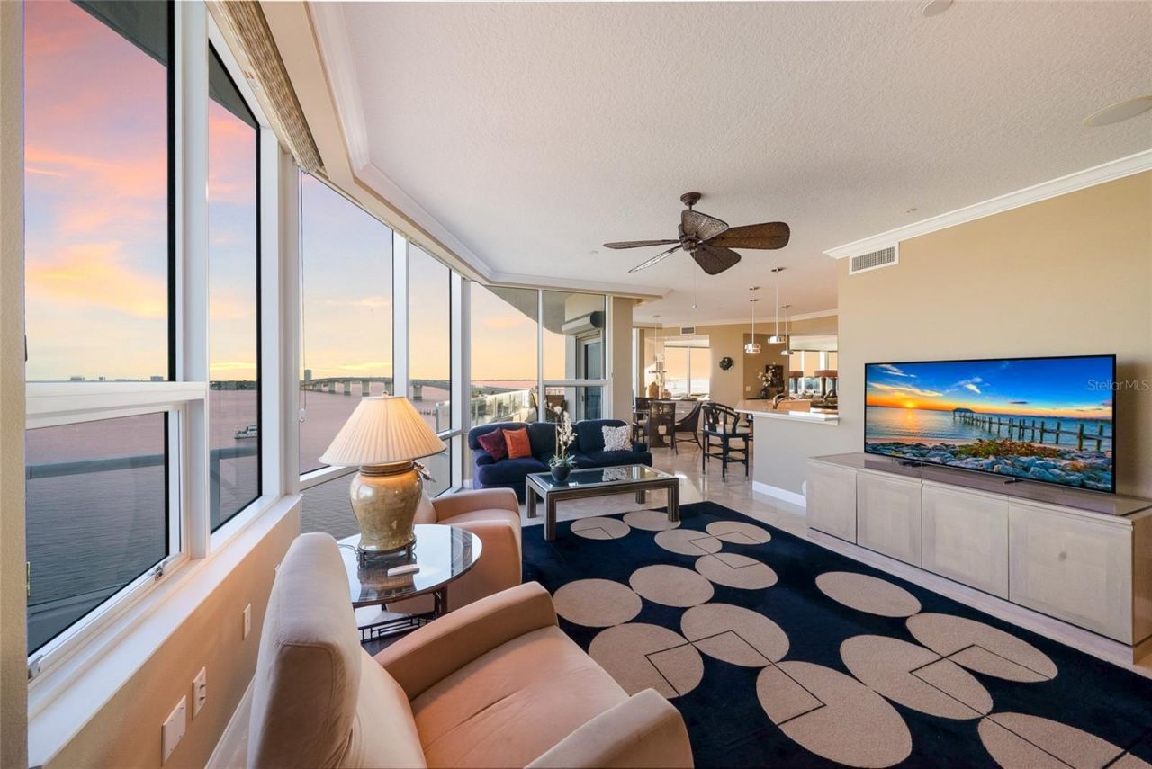 136 Golden Gate Point, Unit 602, Sarasota, FL 34236 Photo