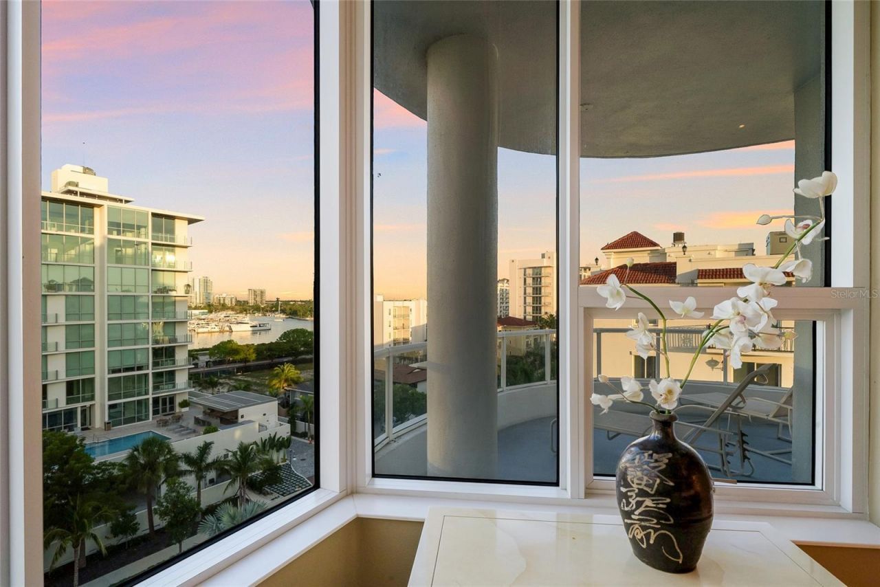 136 Golden Gate Point, Unit 602, Sarasota, FL 34236 Photo