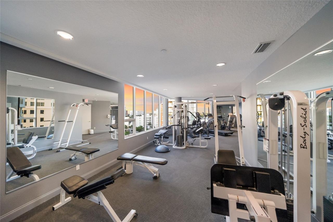 136 Golden Gate Point, Unit 602, Sarasota, FL 34236 Photo