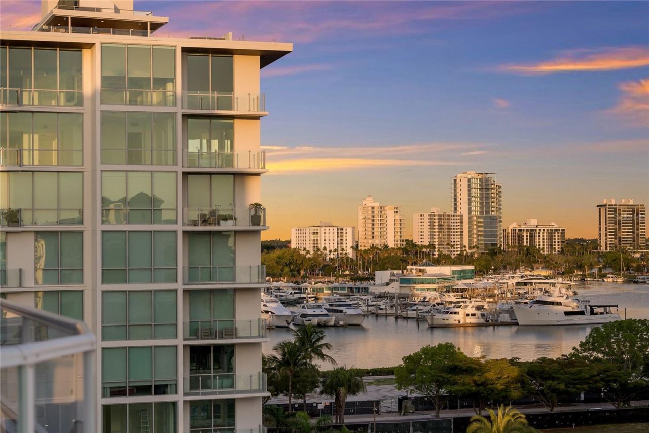 136 Golden Gate Point, Unit 602, Sarasota, FL 34236 Photo