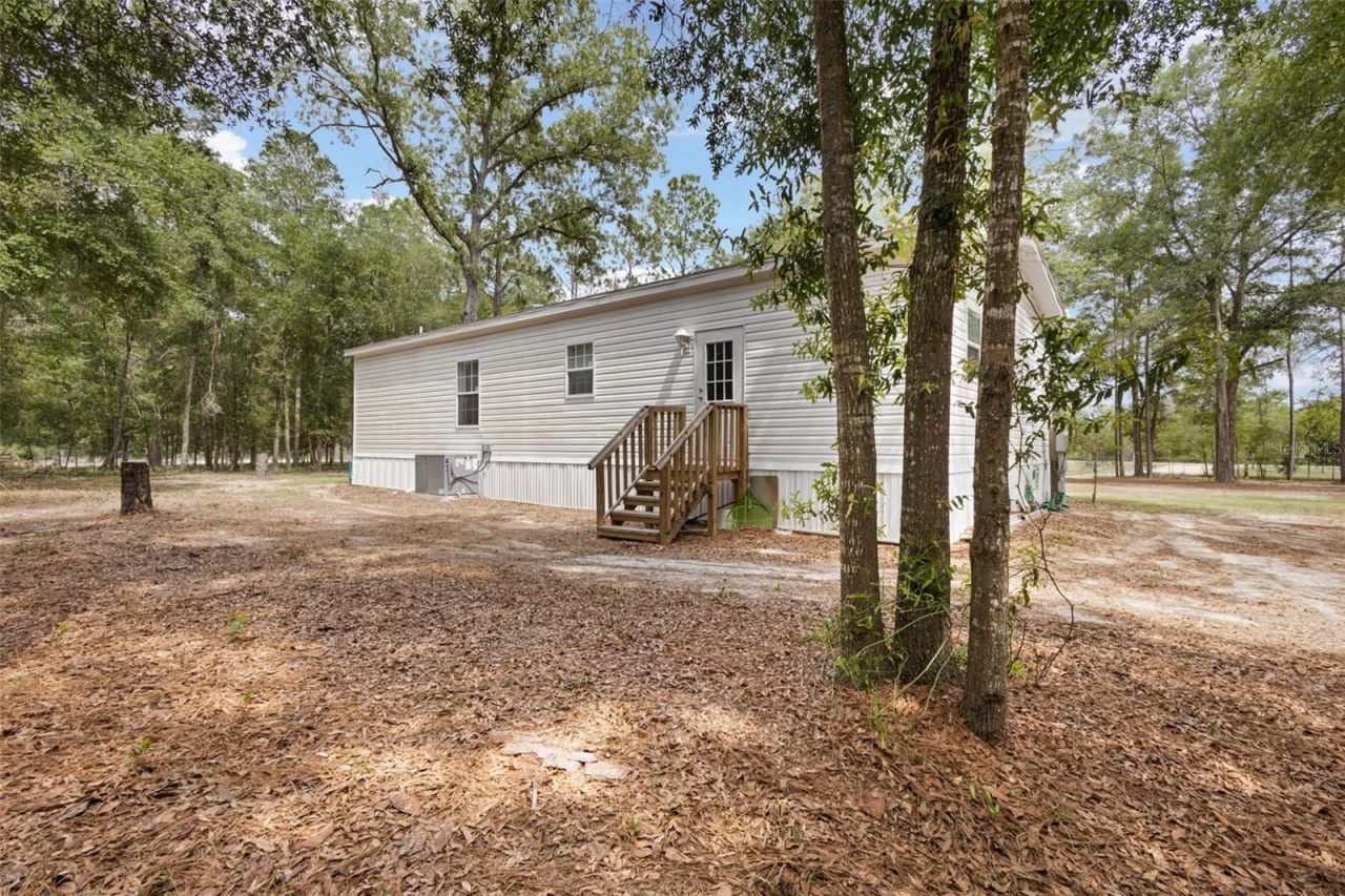 2298 NW 10th Street, Bell, FL 32619 Photo