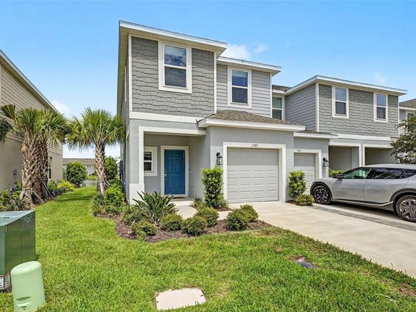 2307 PARAVANE WAY , WESLEY CHAPEL, FL 33543