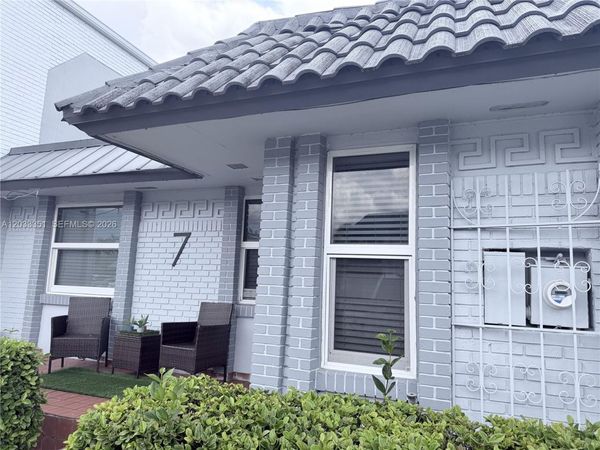 301 Bonaventure Blvd , Unit 7, Weston, FL 33326