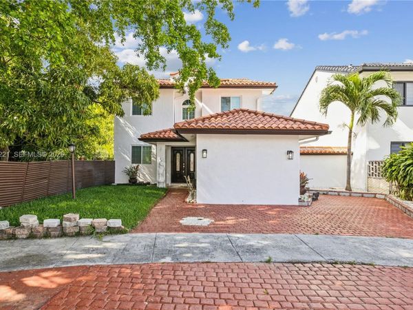 15131 SW 58th St , Miami, FL 33193