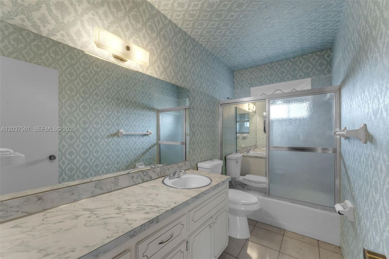 10842 SW 33rd St, Miami, FL 33165 Photo