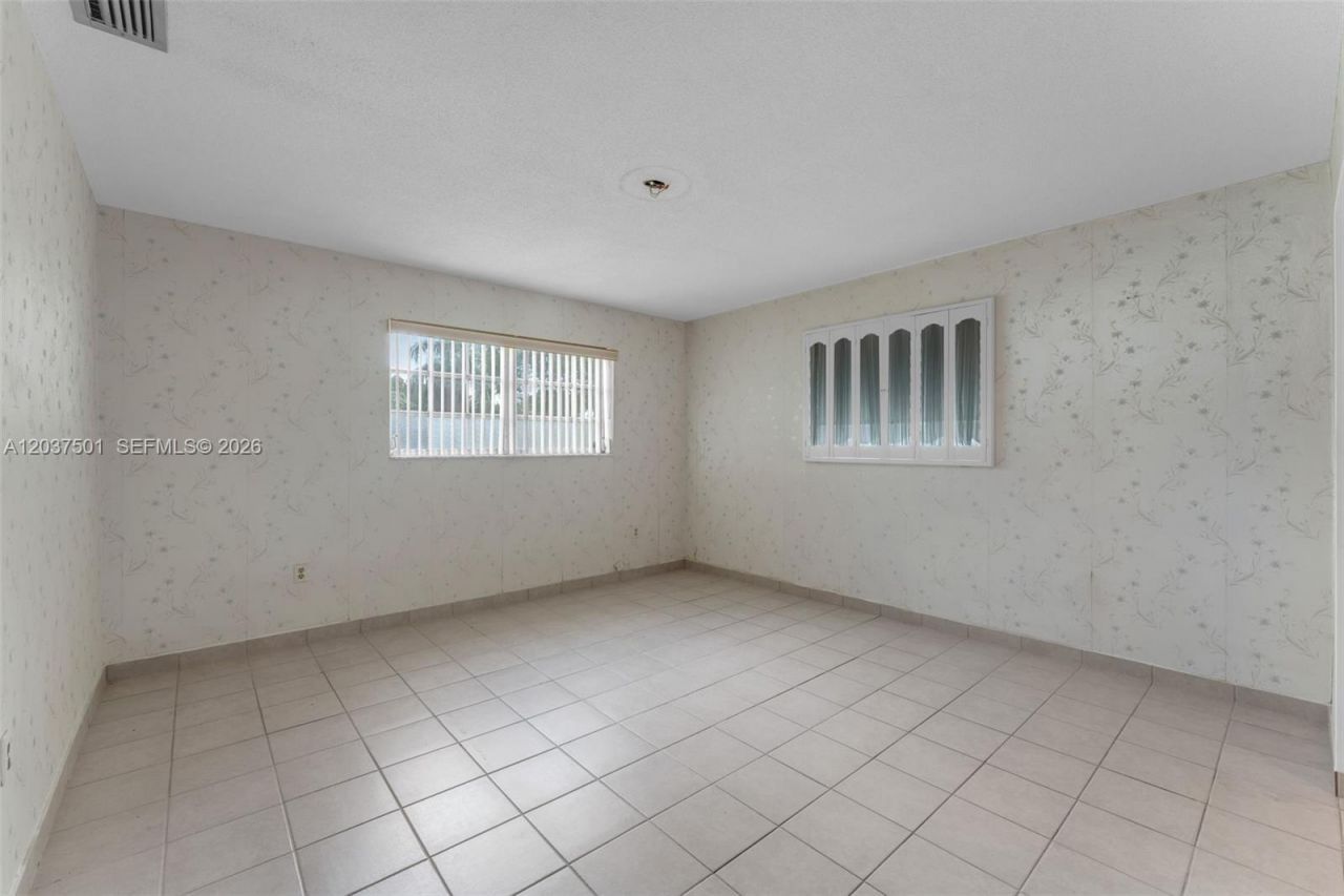 10842 SW 33rd St, Miami, FL 33165 Photo