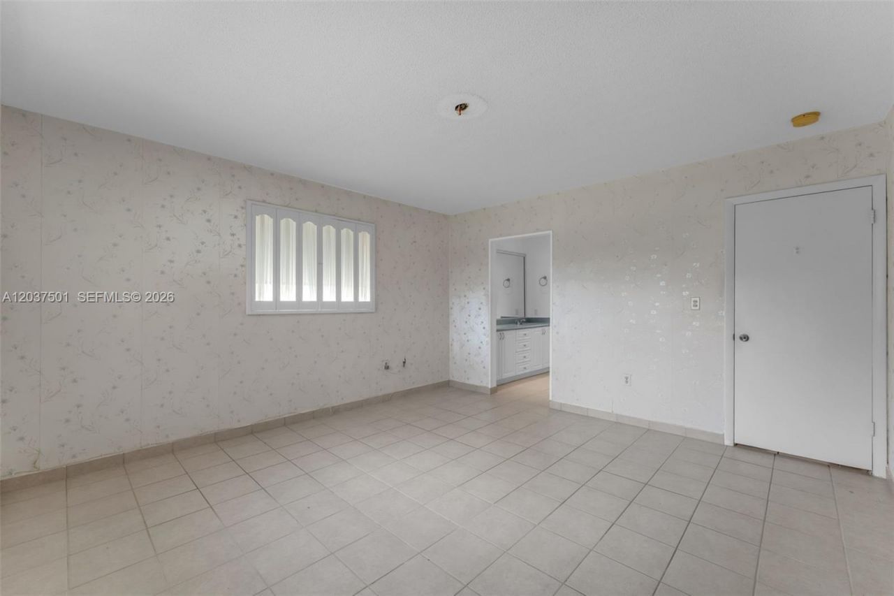 10842 SW 33rd St, Miami, FL 33165 Photo