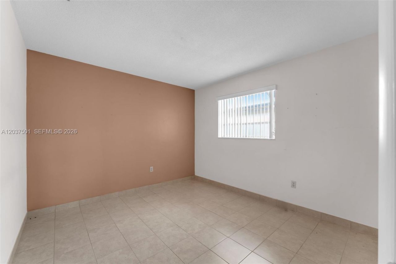 10842 SW 33rd St, Miami, FL 33165 Photo