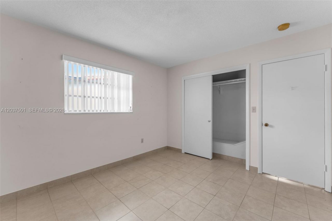 10842 SW 33rd St, Miami, FL 33165 Photo