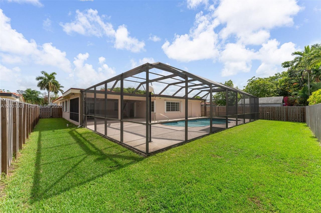 10842 SW 33rd St, Miami, FL 33165 Photo