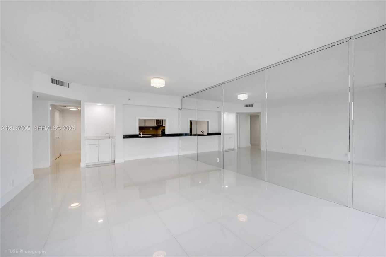 520 Brickell Key Dr , Unit A802, Miami, FL 33131 Photo