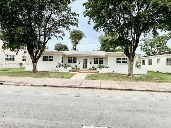 3801 Ponce De Leon Blvd, Unit 3801, Coral Gables, FL 33134