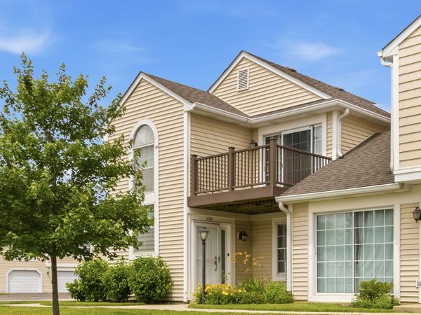 434 Le Parc Circle , Unit 434, Buffalo Grove, IL 60089